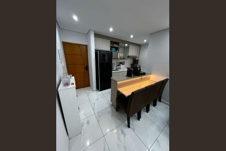 Sala de apartamento à venda com 2 quartos, 56m² em Vila Amabile Pezzolo, Santo André