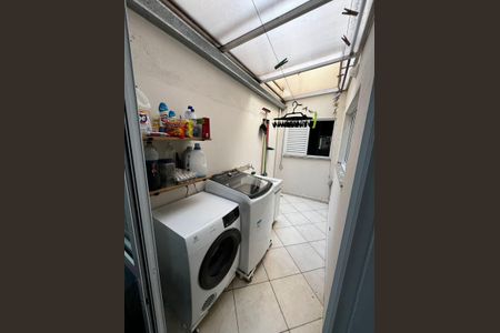 Apartamento à venda com 56m², 2 quartos e 1 vaga Apartamento à venda com 56m², 2 quartos e 1 vagaÁrea de Serviço