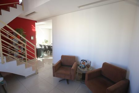 Sala de apartamento à venda com 5 quartos, 207m² em Nova Suíça, Belo Horizonte