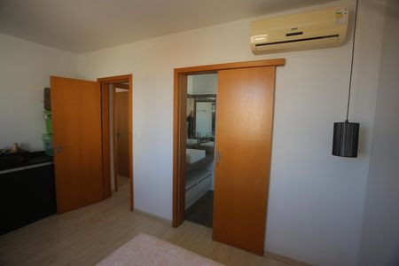 Apartamento à venda com 207m², 5 quartos e 4 vagasSuíte 1