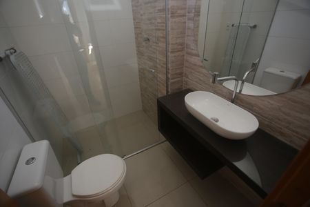 Apartamento à venda com 207m², 5 quartos e 4 vagasBanheiro da Suíte 2