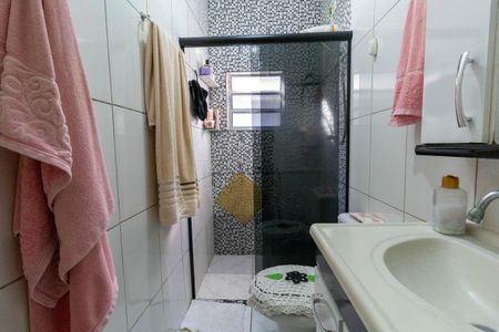 Casa à venda com 135m², 4 quartos e 2 vagas Casa à venda com 135m², 4 quartos e 2 vagasCasa 1: Banheiro 2