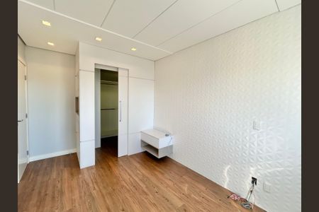 Apartamento à venda com 121m², 3 quartos e 2 vagas Apartamento à venda com 121m², 3 quartos e 2 vagasSuíte