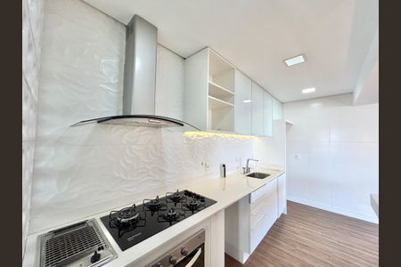 Apartamento à venda com 121m², 3 quartos e 2 vagas Apartamento à venda com 121m², 3 quartos e 2 vagasCozinha