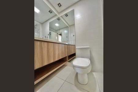 Apartamento à venda com 121m², 3 quartos e 2 vagas Apartamento à venda com 121m², 3 quartos e 2 vagasBanheiro Social