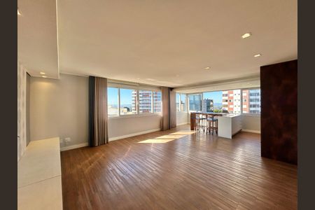 Sala de apartamento à venda com 3 quartos, 121m² em Centro, Novo Hamburgo