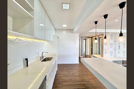 Apartamento à venda com 121m², 3 quartos e 2 vagas Apartamento à venda com 121m², 3 quartos e 2 vagasCozinha