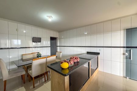 Casa para alugar com 432m², 7 quartos e 2 vagasCozinha