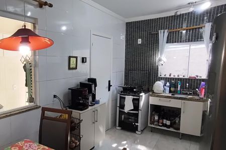 Casa de condomínio à venda com 162m², 3 quartos e 2 vagasCozinha