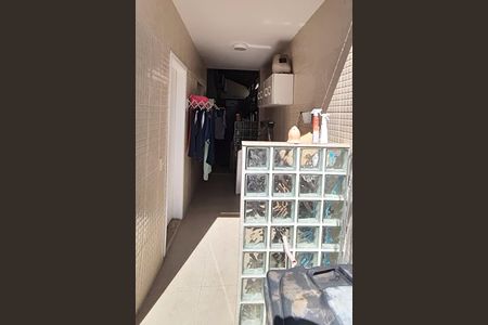 Casa de condomínio à venda com 162m², 3 quartos e 2 vagasÁrea de Serviço