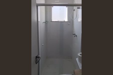 Casa de condomínio à venda com 162m², 3 quartos e 2 vagasBanheiro 2