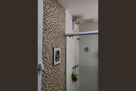 Casa de condomínio à venda com 162m², 3 quartos e 2 vagasBanheiro da Suíte