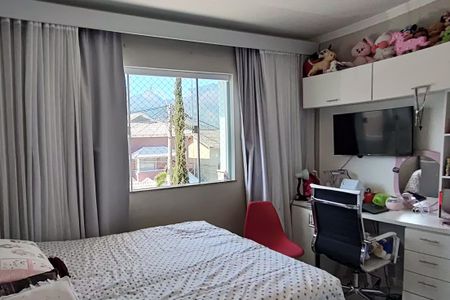 Casa de condomínio à venda com 162m², 3 quartos e 2 vagasQuarto 2