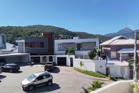 Casa de condomínio à venda com 162m², 3 quartos e 2 vagasVista do Quarto 2