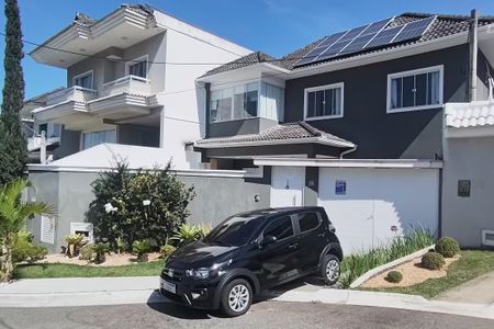 Casa de condomínio à venda com 162m², 3 quartos e 2 vagasFachada da Casa