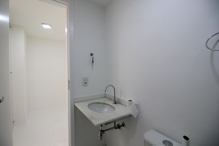 Apartamento à venda com 100m², 2 quartos e 1 vagaBanheiro da Suíte 2