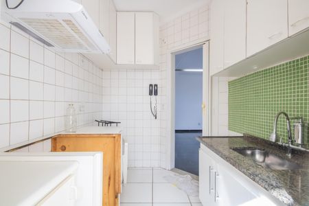 Apartamento à venda com 56m², 2 quartos e 1 vaga Apartamento à venda com 56m², 2 quartos e 1 vagaCozinha