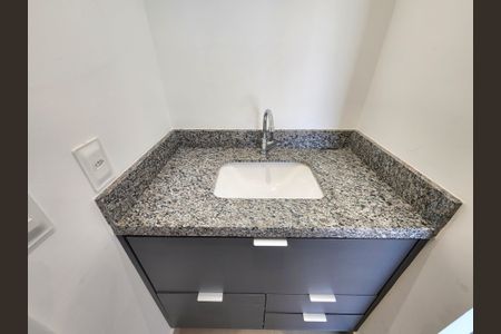 Apartamento para alugar com 30m², 1 quarto e sem vagaBanheiro