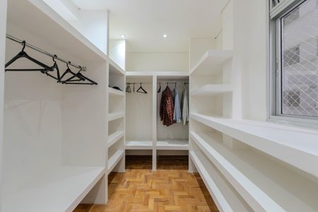Apartamento para alugar com 266m², 3 quartos e 1 vagaCloset da suíte 3
