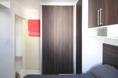Apartamento à venda com 53m², 2 quartos e 1 vagaQuarto 2