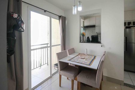 Apartamento à venda com 53m², 2 quartos e 1 vagaSala de jantar