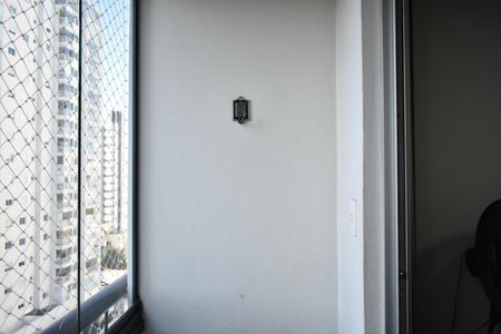 Sacada de apartamento à venda com 2 quartos, 50m² em Chácara Inglesa, São Paulo