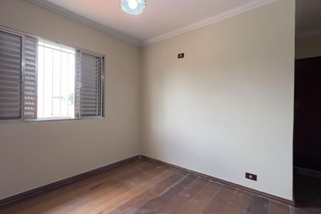 Casa à venda com 280m², 3 quartos e 2 vagasSuíte