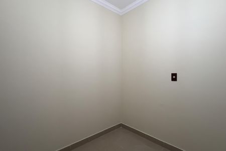 Casa à venda com 280m², 3 quartos e 2 vagasQuarto de Serviço