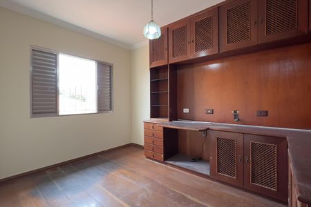 Casa à venda com 280m², 3 quartos e 2 vagasQuarto 2