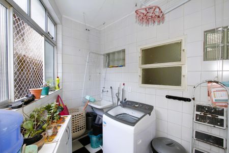 Apartamento à venda com 115m², 3 quartos e 1 vagaÁrea de Serviço