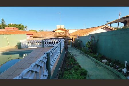 Casa à venda com 456m², 3 quartos e 3 vagas Casa à venda com 456m², 3 quartos e 3 vagasQuintal