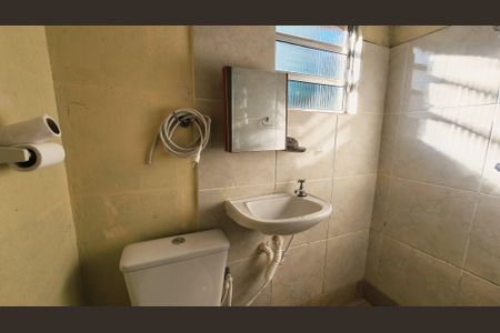 Casa à venda com 456m², 3 quartos e 3 vagas Casa à venda com 456m², 3 quartos e 3 vagasBanheiro de Serviço