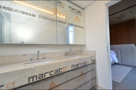 Apartamento para alugar com 143m², 4 quartos e 2 vagasBanheiro da Suíte 2