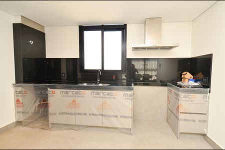 Apartamento para alugar com 143m², 4 quartos e 2 vagasCozinha