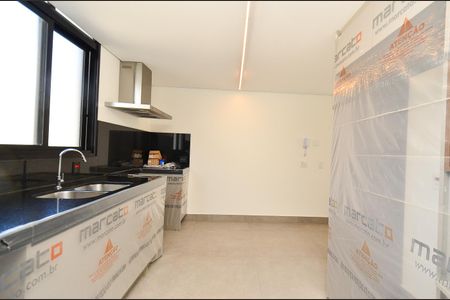 Apartamento para alugar com 143m², 4 quartos e 2 vagasCozinha