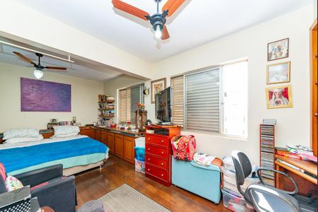 Apartamento à venda com 176m², 3 quartos e 2 vagasSuíte