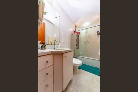 Apartamento à venda com 176m², 3 quartos e 2 vagasBanheiro Social