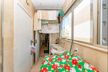 Apartamento à venda com 176m², 3 quartos e 2 vagasÁrea de Serviço