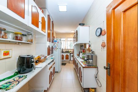 Apartamento à venda com 176m², 3 quartos e 2 vagasCozinha