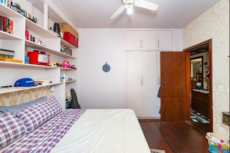 Apartamento à venda com 176m², 3 quartos e 2 vagasQuarto 3