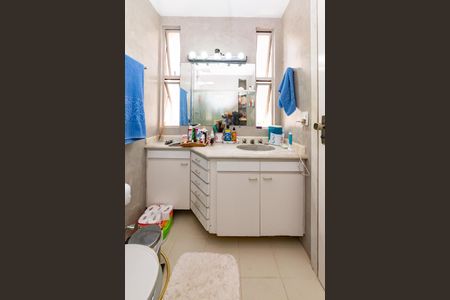 Apartamento à venda com 176m², 3 quartos e 2 vagasBanheiro da Suíte