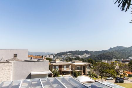 Casa de condomínio à venda com 480m², 5 quartos e 2 vagasVista da Suíte 4