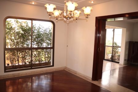 Apartamento à venda com 300m², 4 quartos e 4 vagasSala