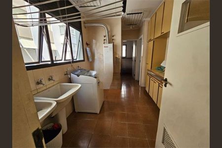 Apartamento à venda com 240m², 4 quartos e 3 vagas
