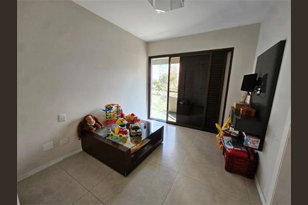 Apartamento à venda com 240m², 4 quartos e 3 vagas