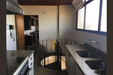 Apartamento à venda com 700m², 4 quartos e 6 vagas