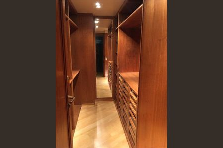 Apartamento à venda com 700m², 4 quartos e 6 vagas