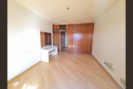 Apartamento à venda com 700m², 4 quartos e 6 vagas