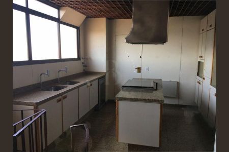 Apartamento à venda com 700m², 4 quartos e 6 vagas
