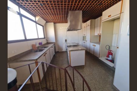Apartamento à venda com 700m², 4 quartos e 6 vagas